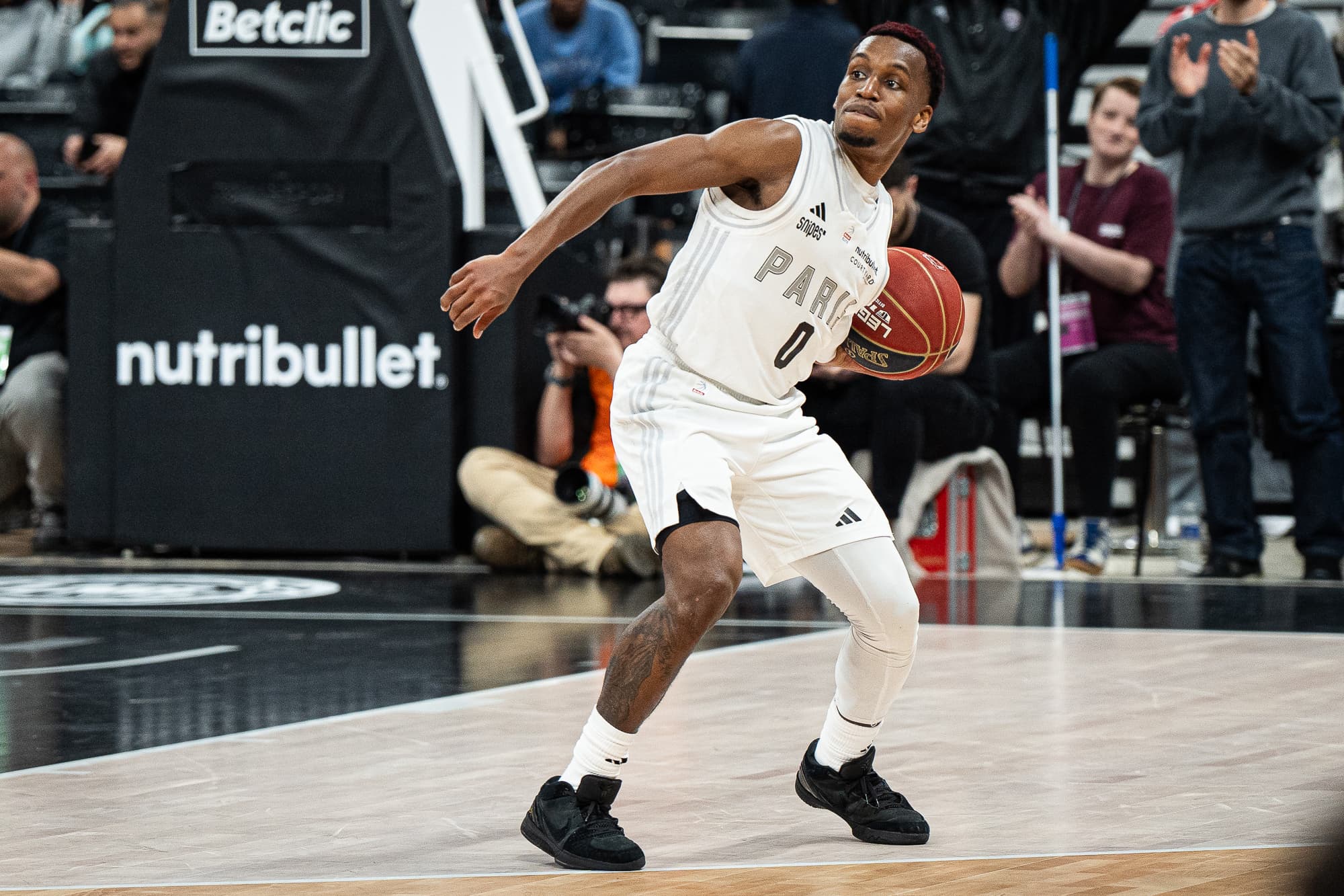 Paris n&rsquo;est plus qu&rsquo;à deux victoires de la série historique du Limoges CSP