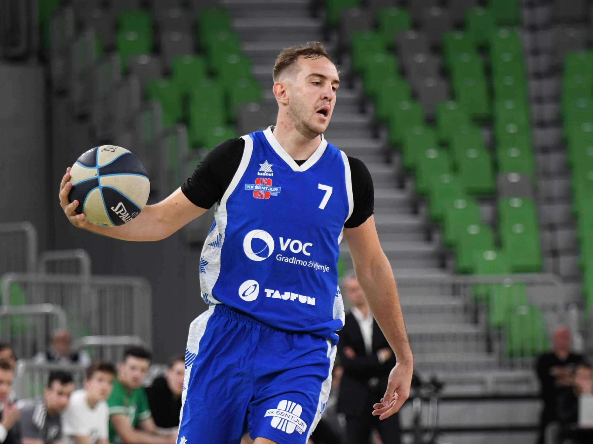 Aix-Maurienne mise sur Tim Tomazic, un ailier slovène