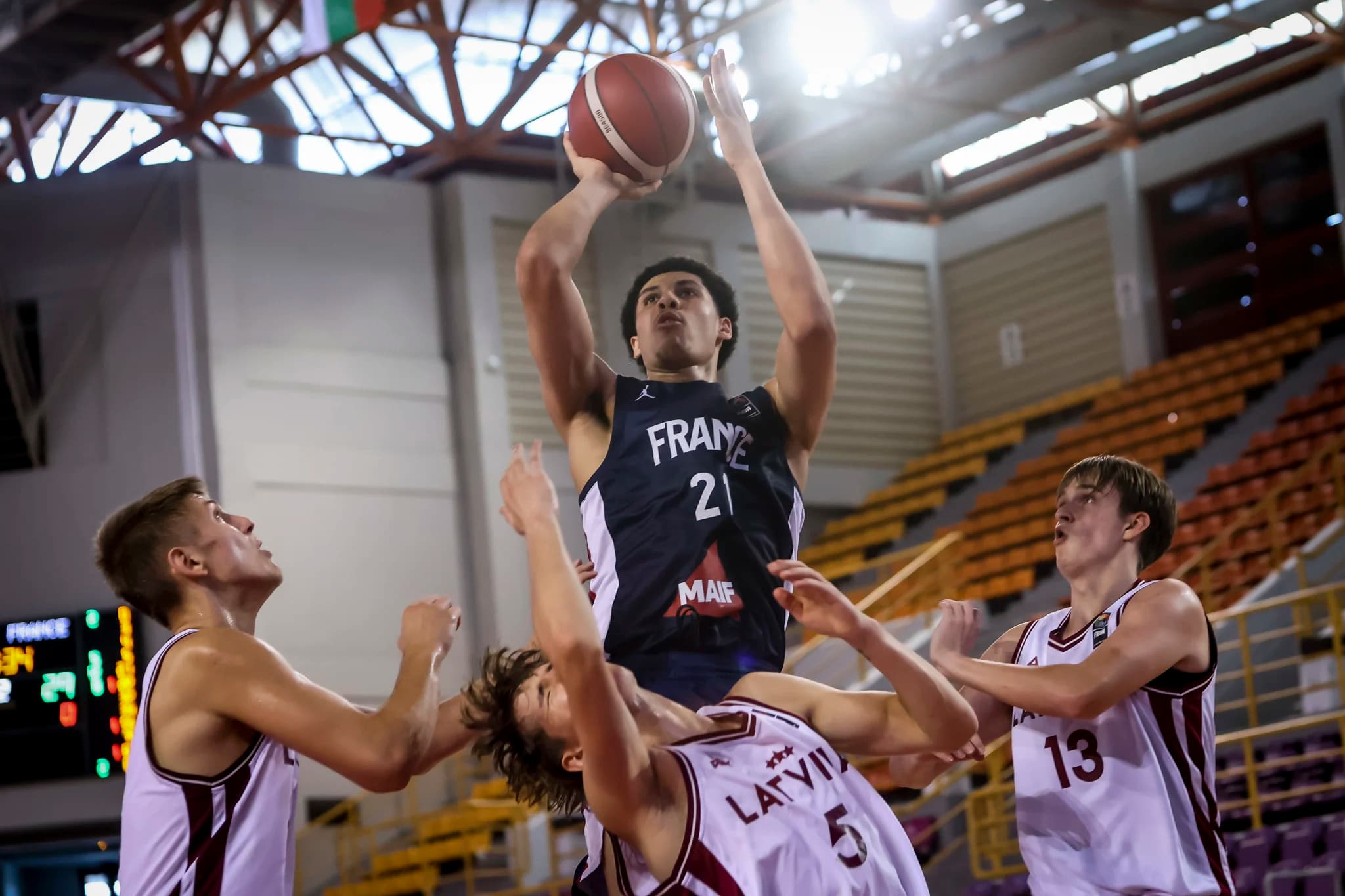 L’équipe de France U16 marche sur la Lettonie et rejoint le dernier carré à l’EuroBasket