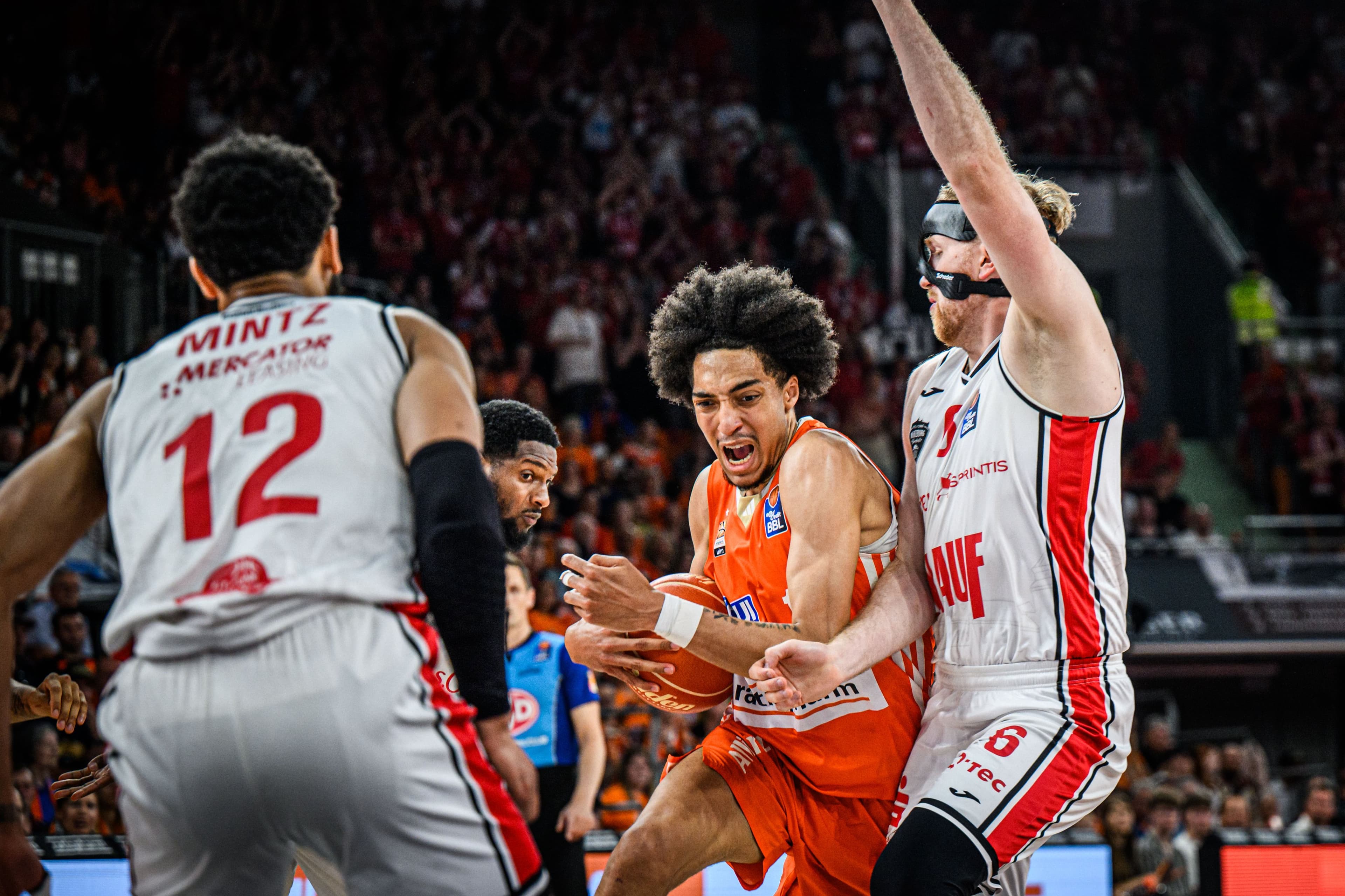 Noa Essengue en finale de Bundesliga avec Ulm : le prospect pourrait louper la Draft NBA