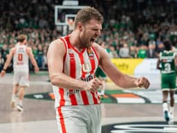 Sasha Vezenkov a remporté son deuxième trophée de MVP de l'EuroLeague ce dimanche.