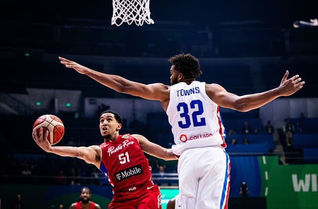 Tremont Waters (37 points) et Porto-Rico toujours en vie !