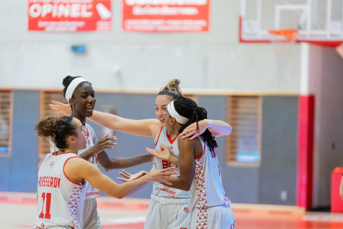 Ashunae Durant, Elena Zemoura et Merveille Lokoka (La Tronche Meylan) face à Toulouse M.B., La Boulangère Wonderligue, 7 octobre 2026