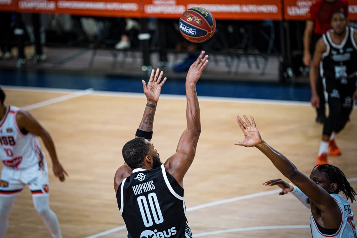 Mikael Hopkins (Gravelines) face à Le Mans, Betclic ELITE, 26 septembre 2026