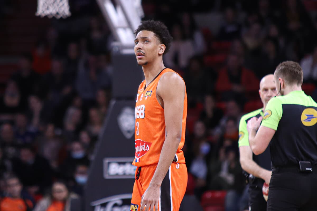 Matthieu Gauzin (Le Mans) face à Paris Basketball, Betclic ELITE, 5 mars 2022