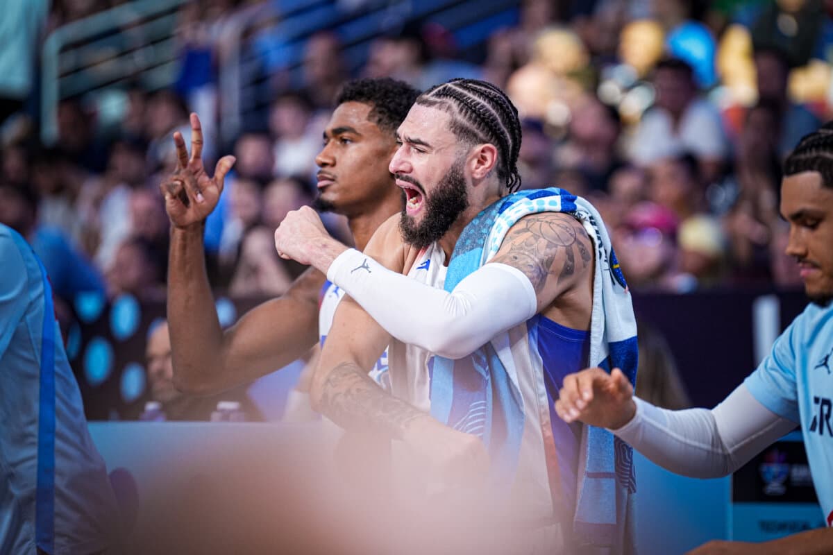 Isaïa Cordinier et Théo Maledon (France) face à Géorgie, EuroBasket, 7 septembre 2025
