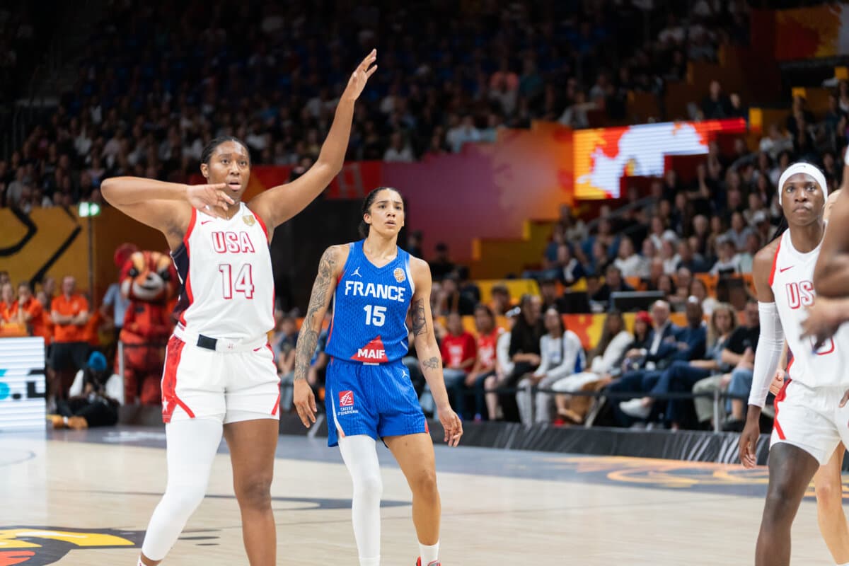 Aliyah Boston (Etats-Unis (F)) face à Gabby Williams (France (F)), Coupe du Monde Féminine, 13 septembre 2026
