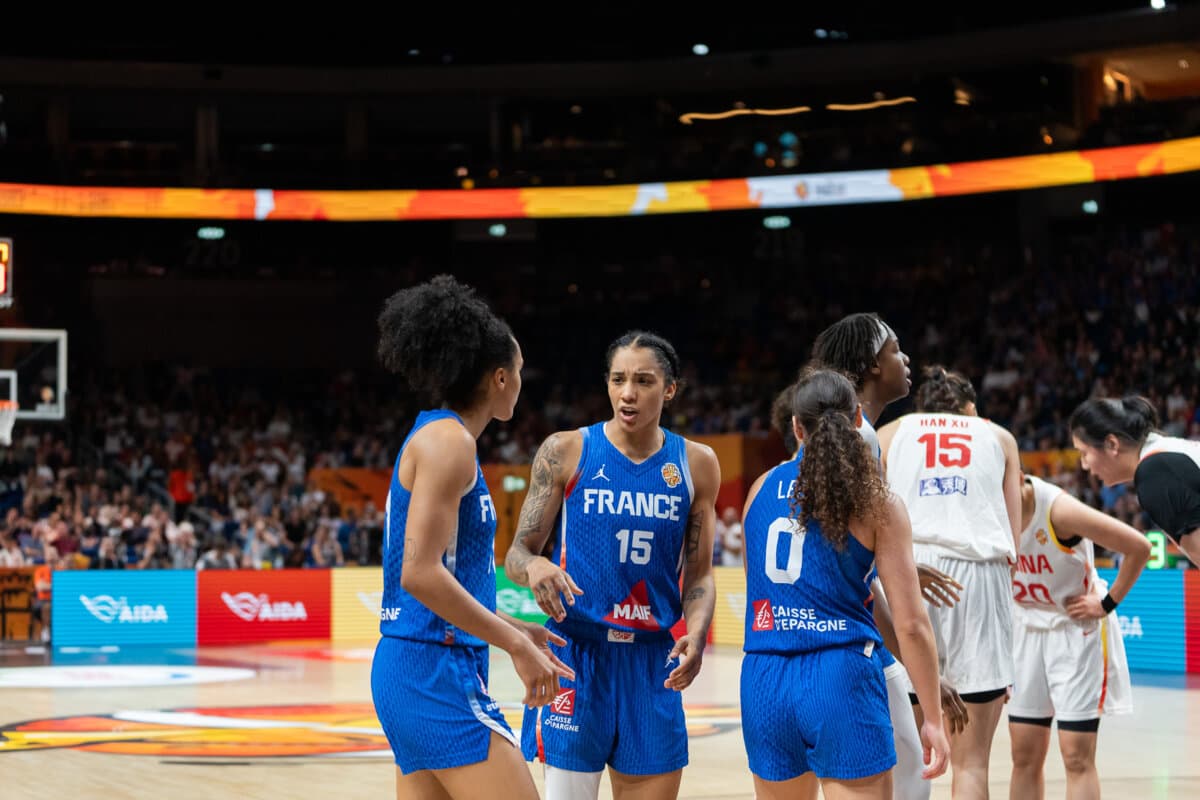 Gabby Williams, Carla Leite et Leïla Lacan (France (F)) face à Chine (F), Coupe du Monde Féminine, 10 septembre 2026