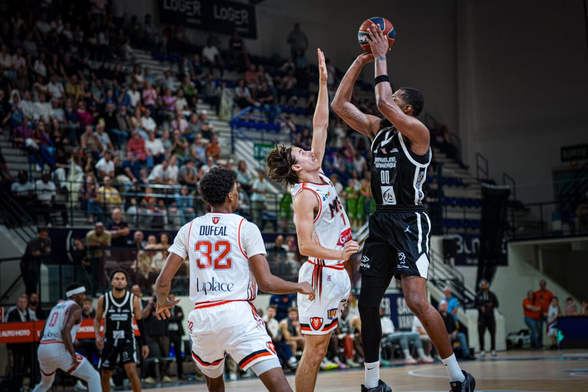 Mikael Hopkins (Gravelines) face à Le Mans, Betclic ELITE, 26 septembre 2026