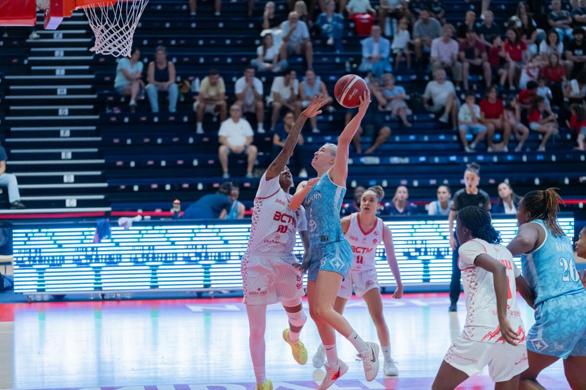 Yvanna Enjolvy (Chartres Féminin) face à La Tronche Meylan, La Boulangère Wonderligue, 27 septembre 2026
