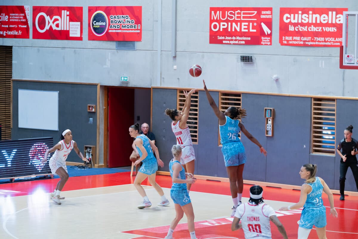 Tilise Boisseron (La Tronche Meylan) face à Assitan Kone (Chartres Féminin), La Boulangère Wonderligue, 27 septembre 2026