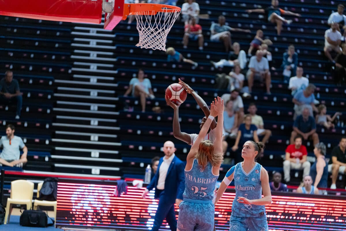 Merveille Lokoka (La Tronche Meylan) face à Coralie Chabrier (Chartres Féminin), La Boulangère Wonderligue, 27 septembre 2026