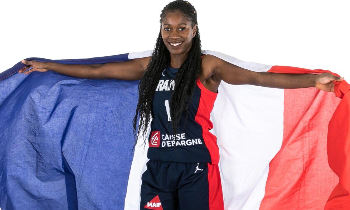 Marie Mané porte drapeau de la délégation française aux Jeux Européens