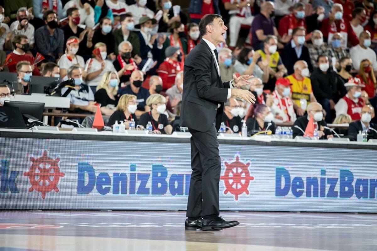 Georgios Bartzokas élu coach de la saison pour la deuxième saison de suite
