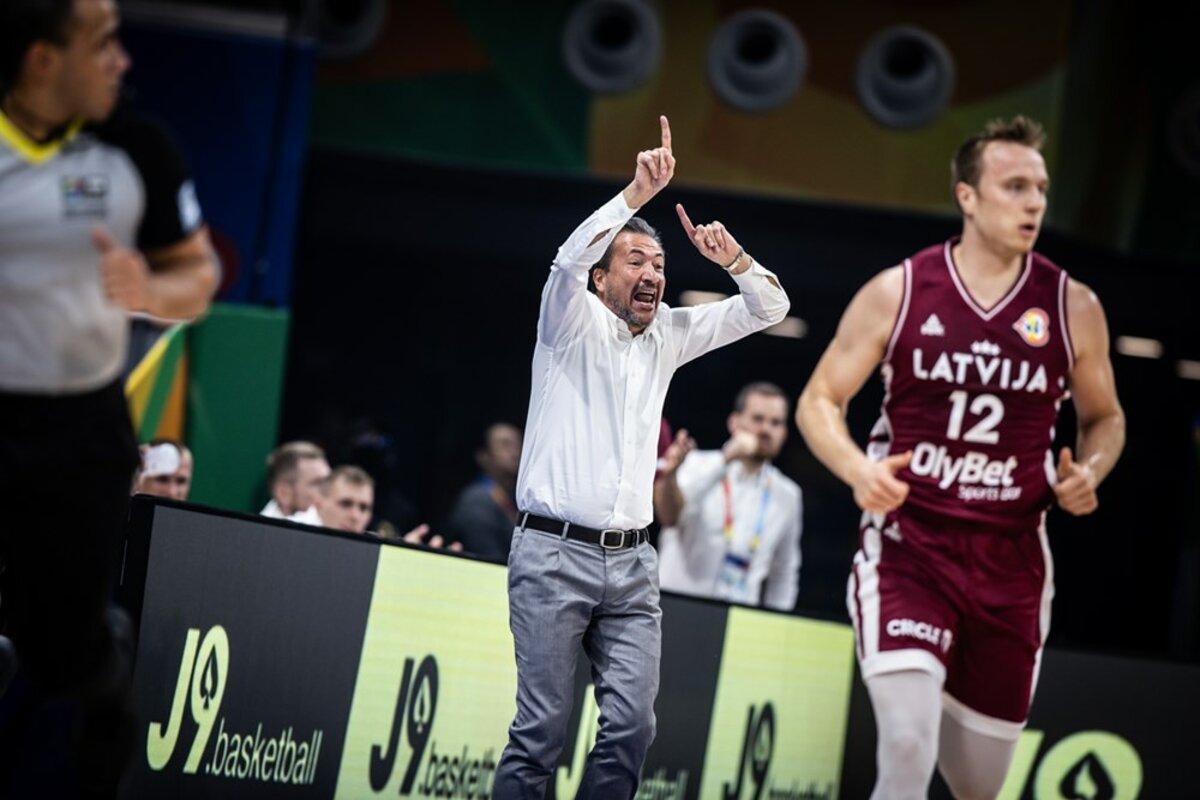 Luca Banchi (Lettonie) élu meilleur coach de la Coupe du Monde