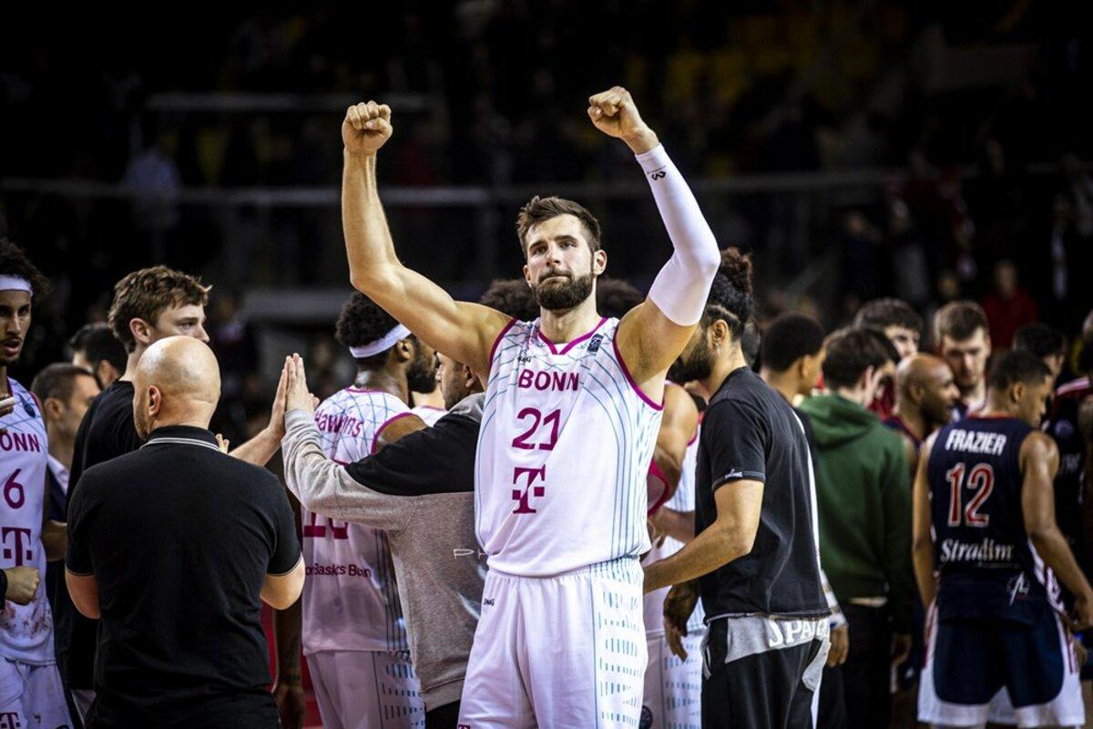 Le pivot allemand Leon Kratzer officiellement au Paris Basketball