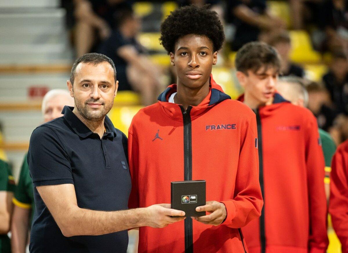 Mohamed Diakite dans le cinq idéal de l&rsquo;EuroBasket U16