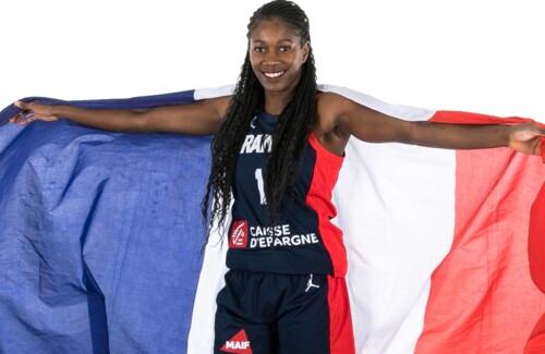Marie Mané porte drapeau de la délégation française aux Jeux Européens