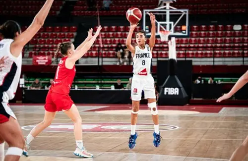[Vidéo] Les 17 points d&rsquo;Emma Broliron (14 ans) en quart de finale de l&rsquo;EuroBasket U16