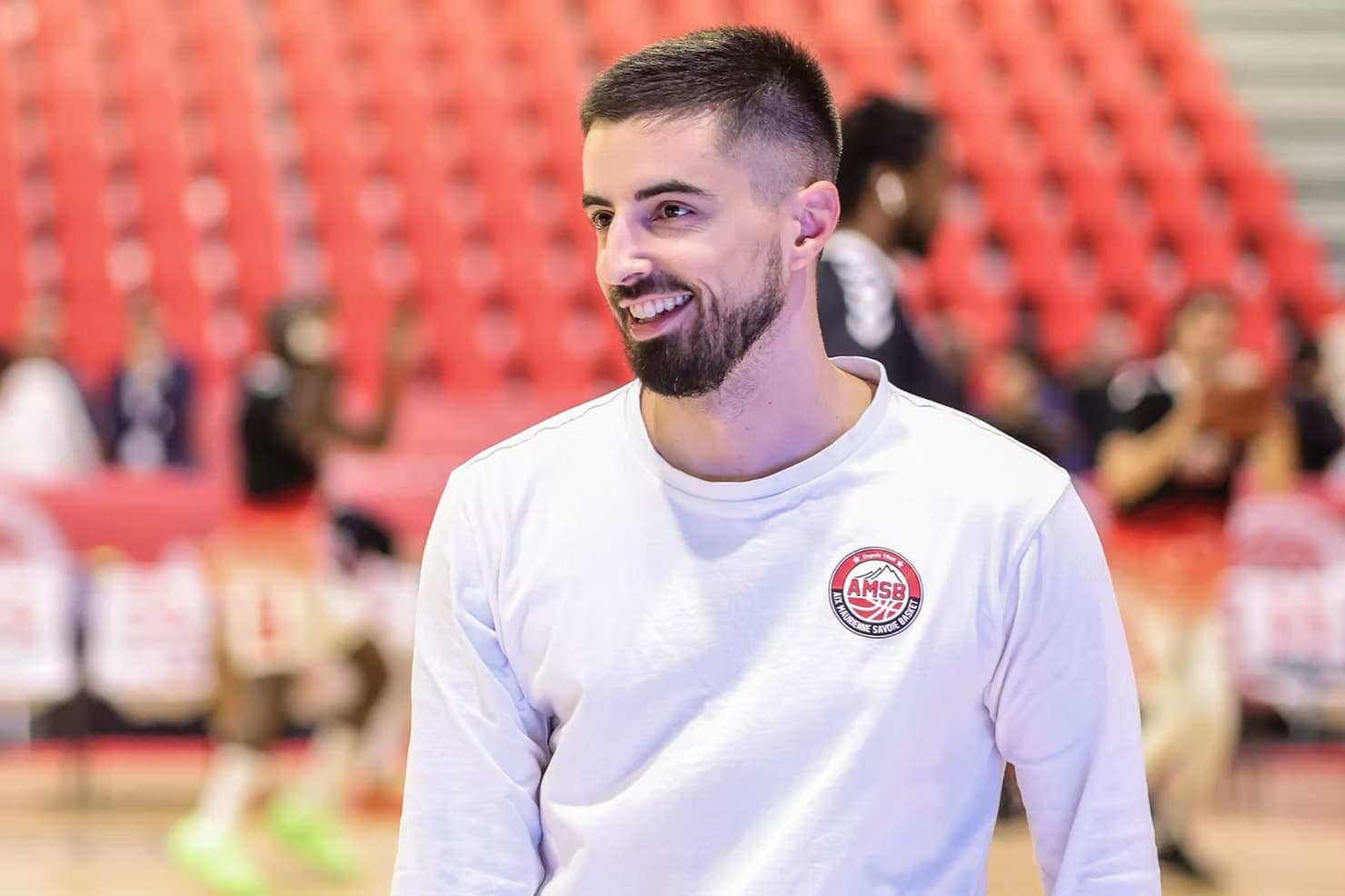 Julien Cros, le choix de la jeunesse pour entraîner Aix-Maurienne