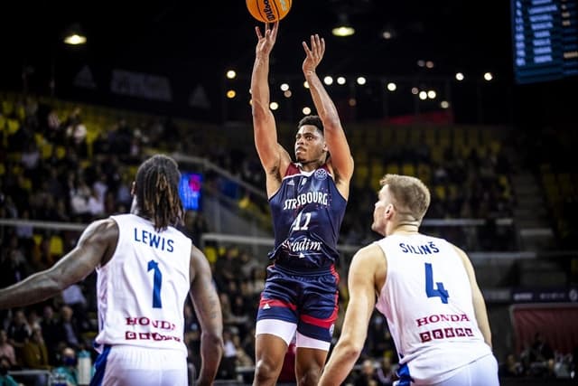 11/42 aux tirs depuis le début de saison : les choix de Matt Mitchell (Strasbourg) interrogent