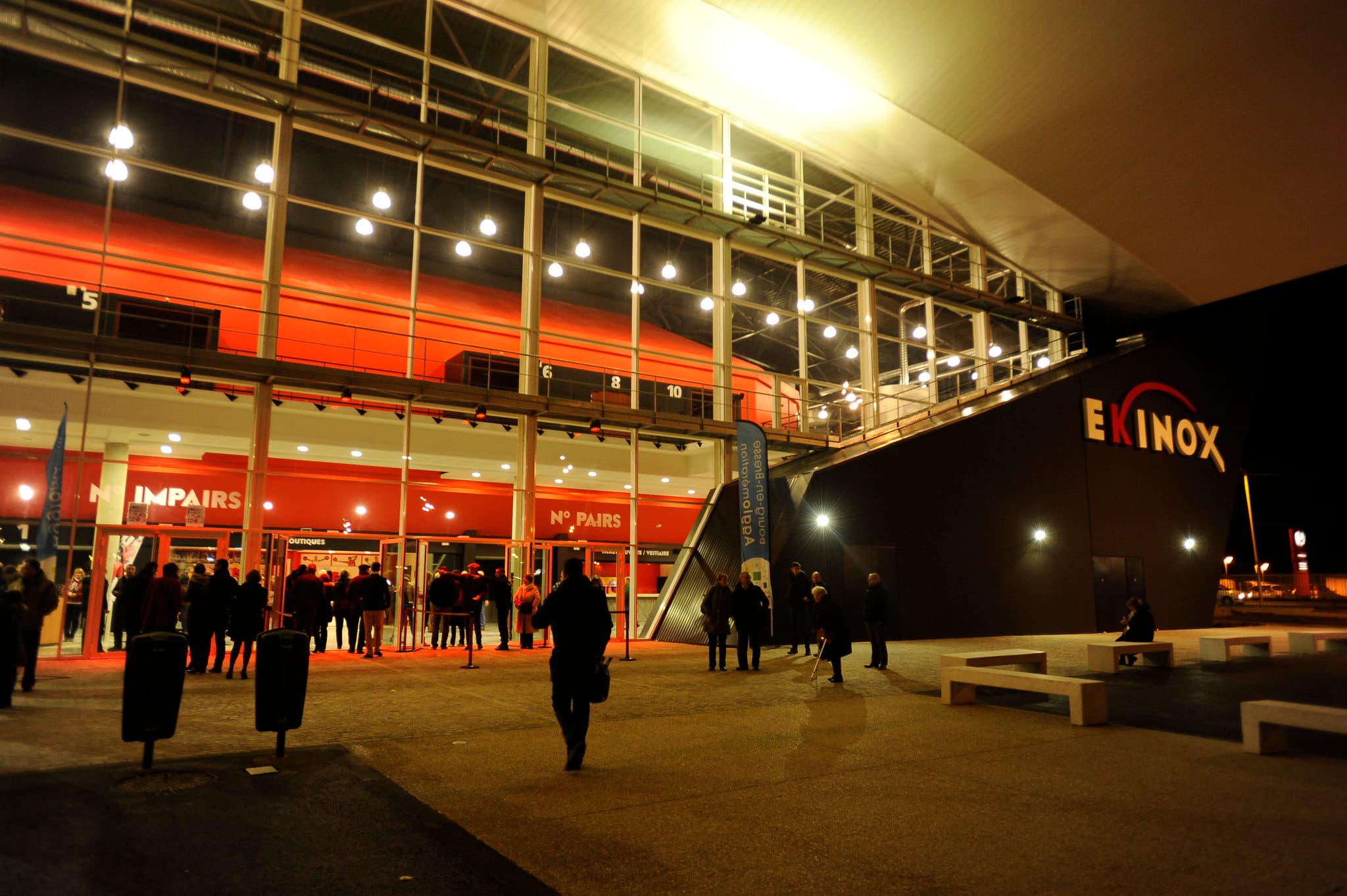 Avant-match tendu à Ékinox face à des supporters du Besiktas venus sans billet