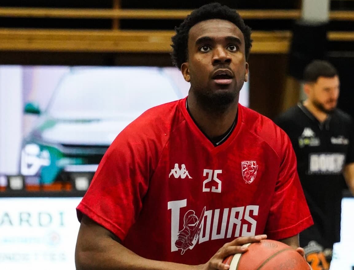 Anthony Andremont file à Besançon