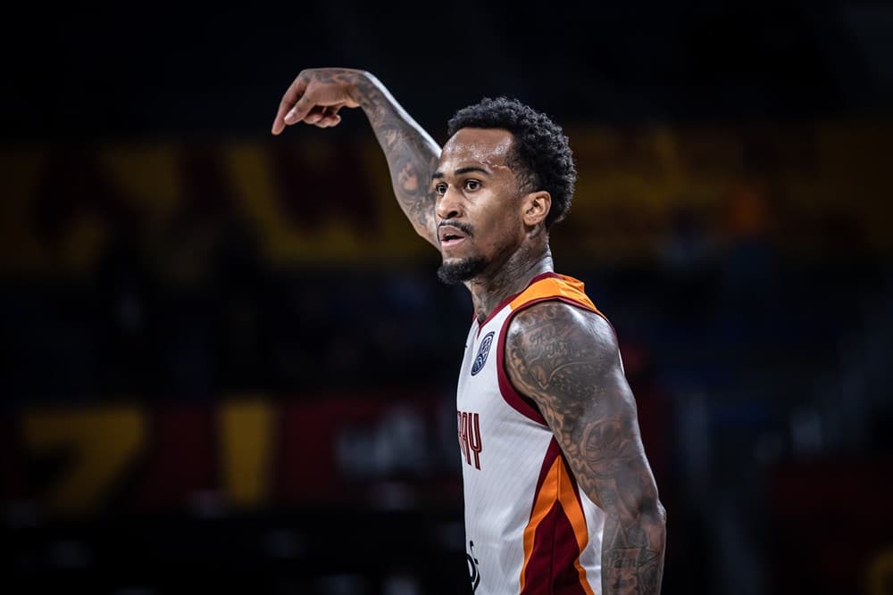 Dee Bost un an de plus à Galatasaray