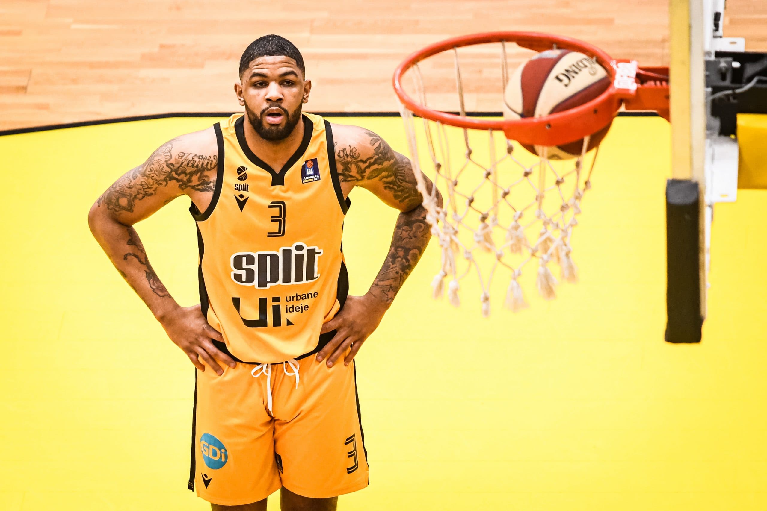 JaKeenan Gant libéré par la Chorale de Roanne, Lewis Sullivan arrive