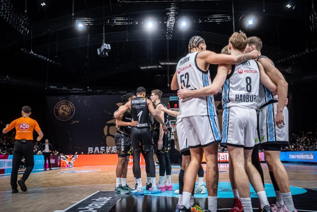 12e revers consécutif pour Zacharie Perrin et Hambourg, toujours sans victoire