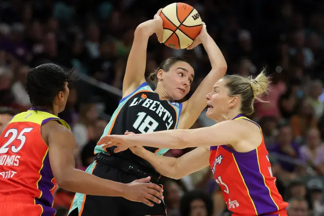 Six Françaises sur le terrain, et New York s’impose à Phoenix pour la dernière de Monique Akoa-Makani !