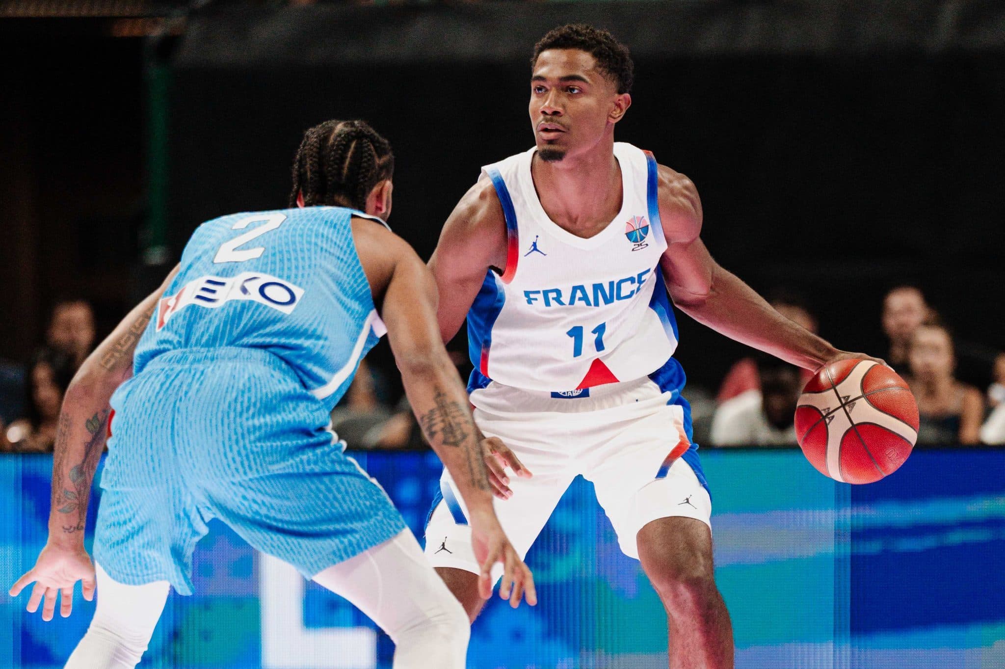 Victorieuse de la Grèce, l’équipe de France termine invaincue sa prépa à l’EuroBasket !