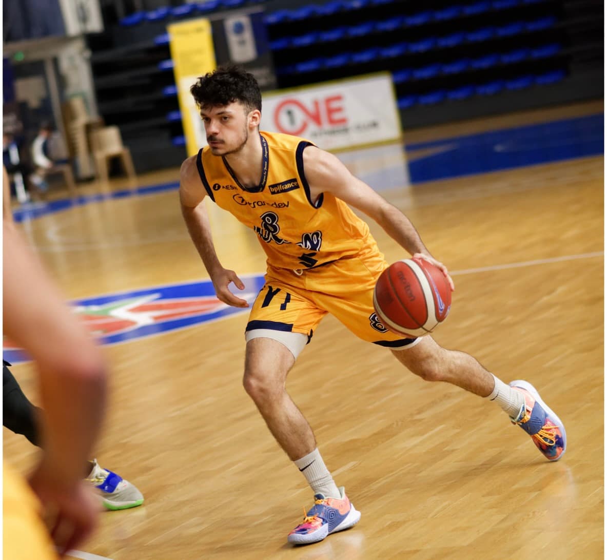 Gwenael Bonomini (Avignon) signe à La Charité en Nationale 2