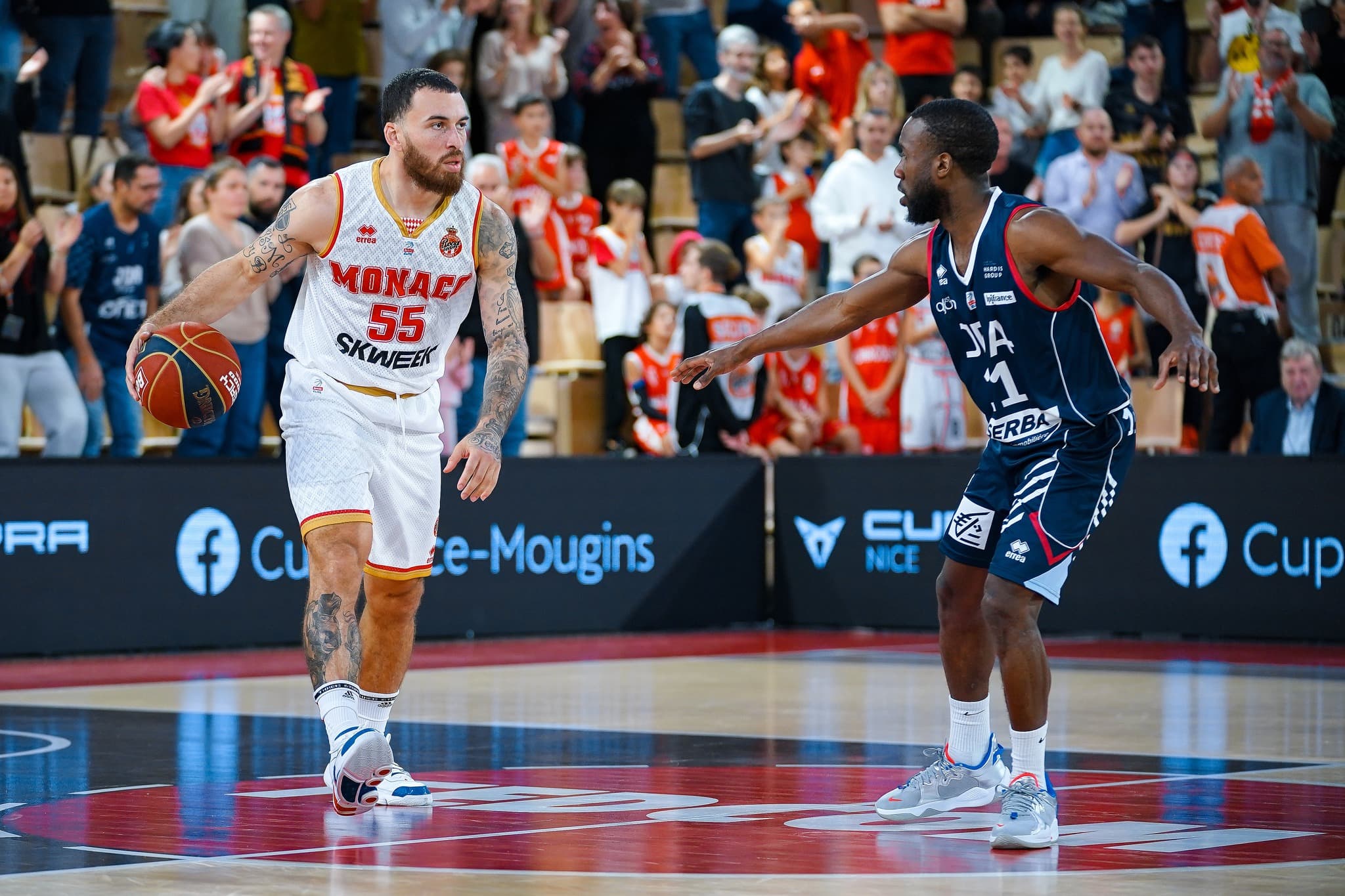 Quand Vassilis Spanoulis demande conseil à Mike James pour défendre sur David Holston et Dijon