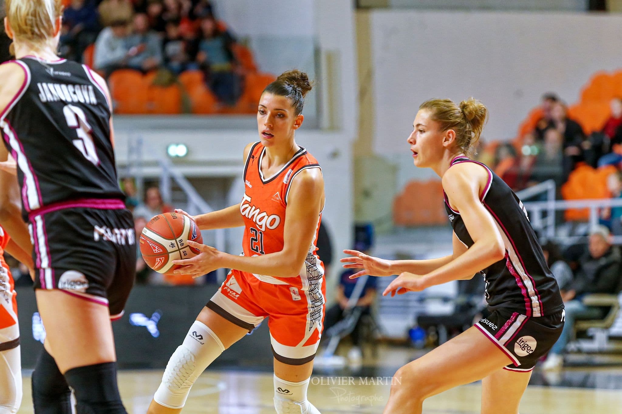 Bourges et Toulouse enchaînent sans forcer