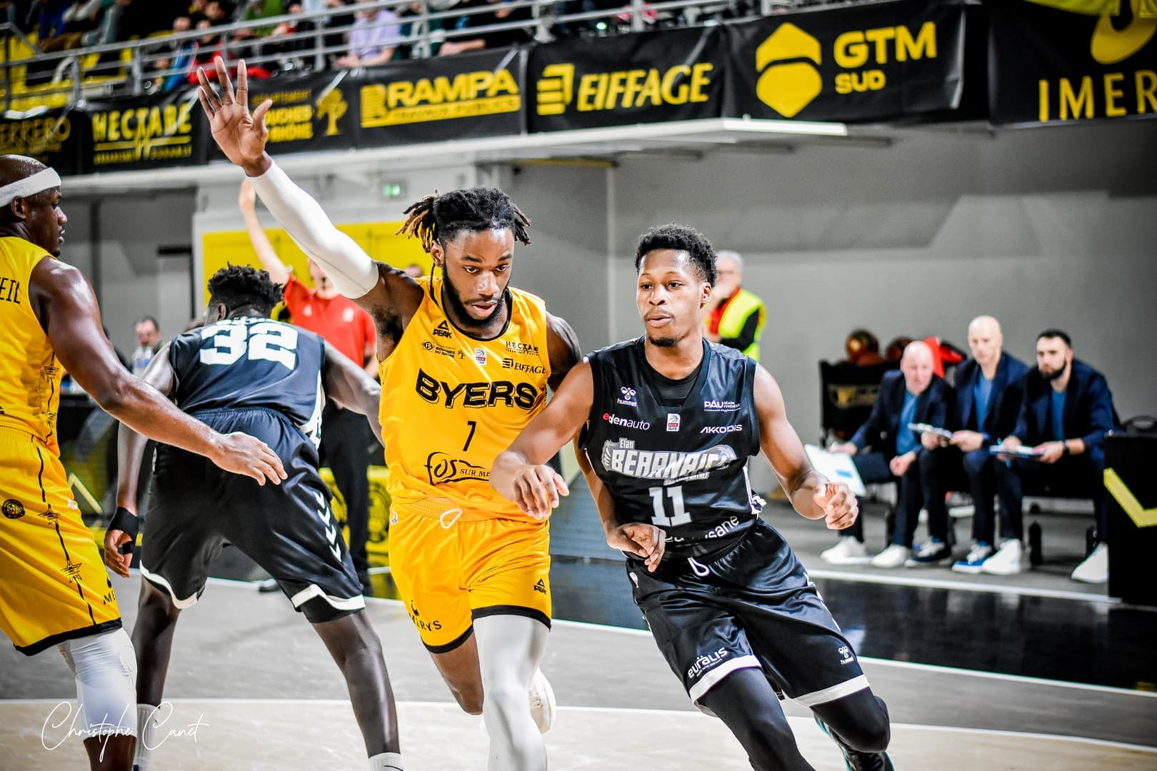 L’Élan Béarnais rassuré, Fos-Provence distancé