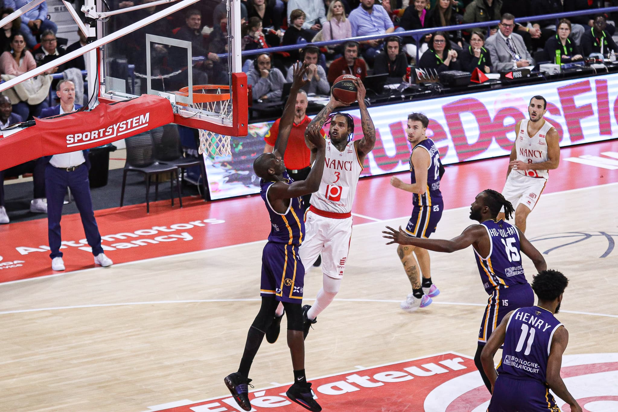 Noël en avance à Nancy : Mike Scott finira la saison au SLUC !