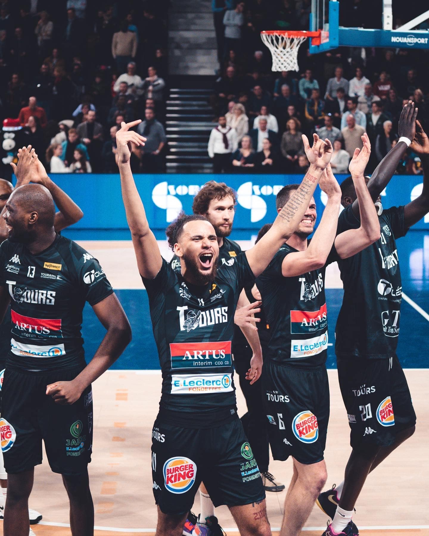 Tours accroche la poule intermédiaire et jouera sa place en playoffs : « On verra où ça nous mène »