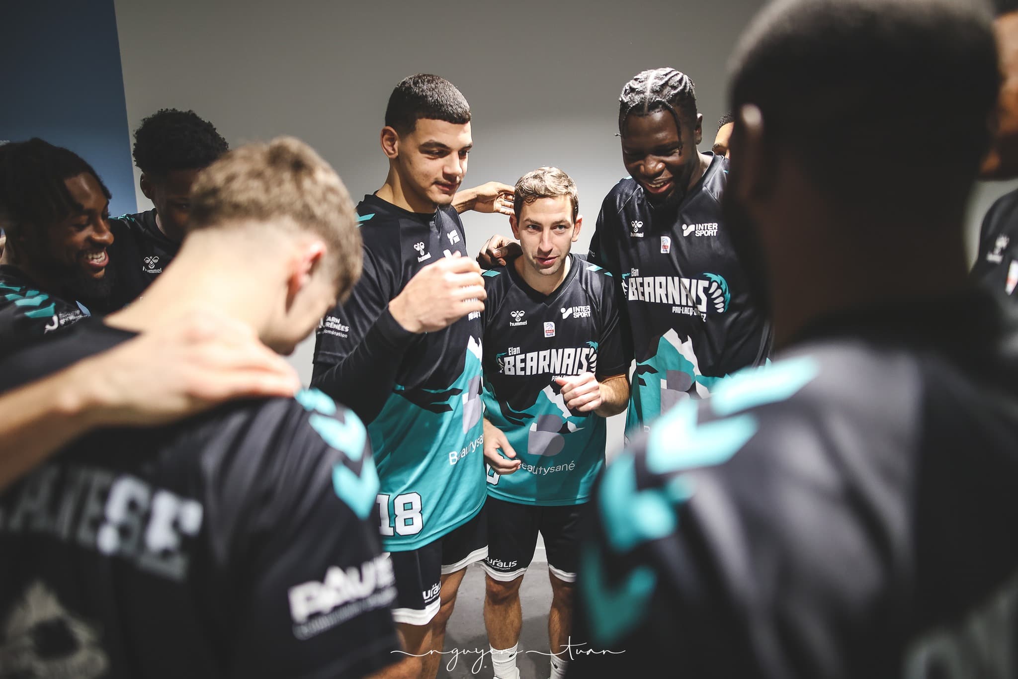 Un mensonge, une grossesse à risque, un divorce : les malheurs de l’Élan Béarnais sur le marché des transferts