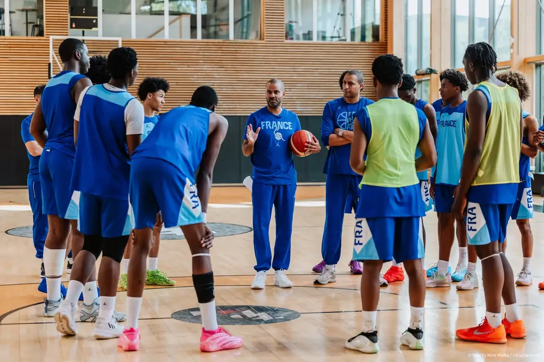 Tony Parker, coach des U17, le grand retour en Bleu : « Je suis entraîneur de basket »