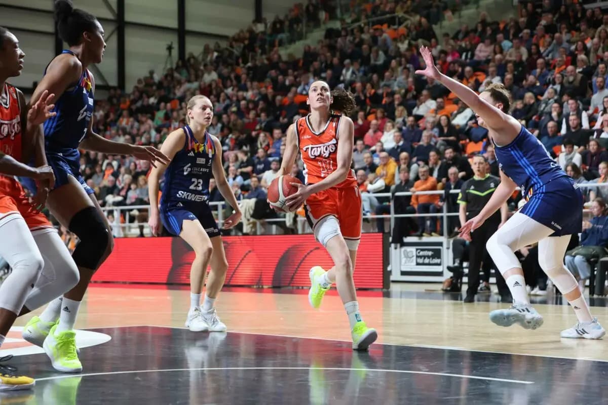 Incertaine sur la suite de sa carrière, Sarah Michel-Boury va quitter Bourges après sept saisons