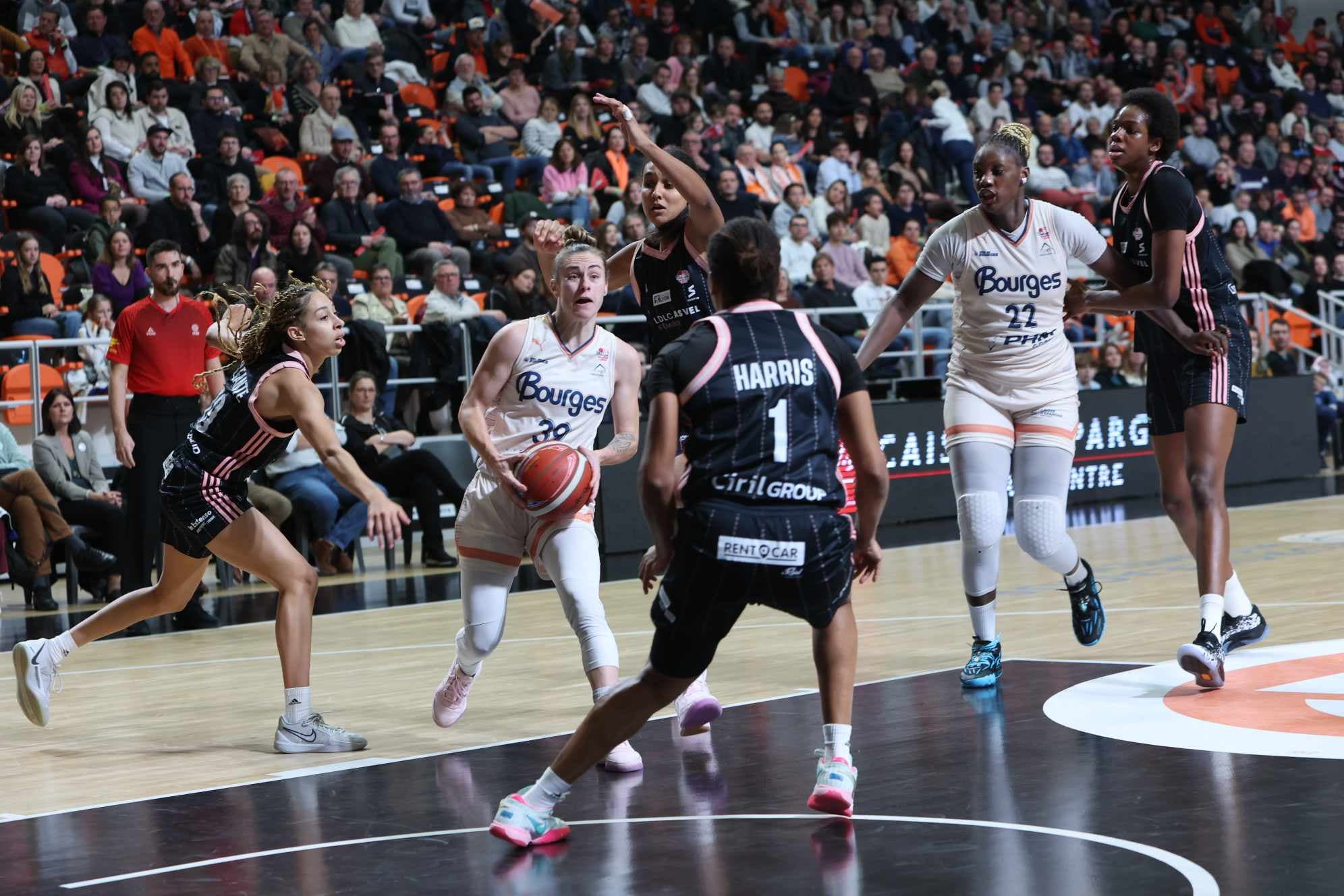 L’ASVEL n’y arrive toujours pas à Bourges, La Roche Vendée s’adjuge le match de la peur