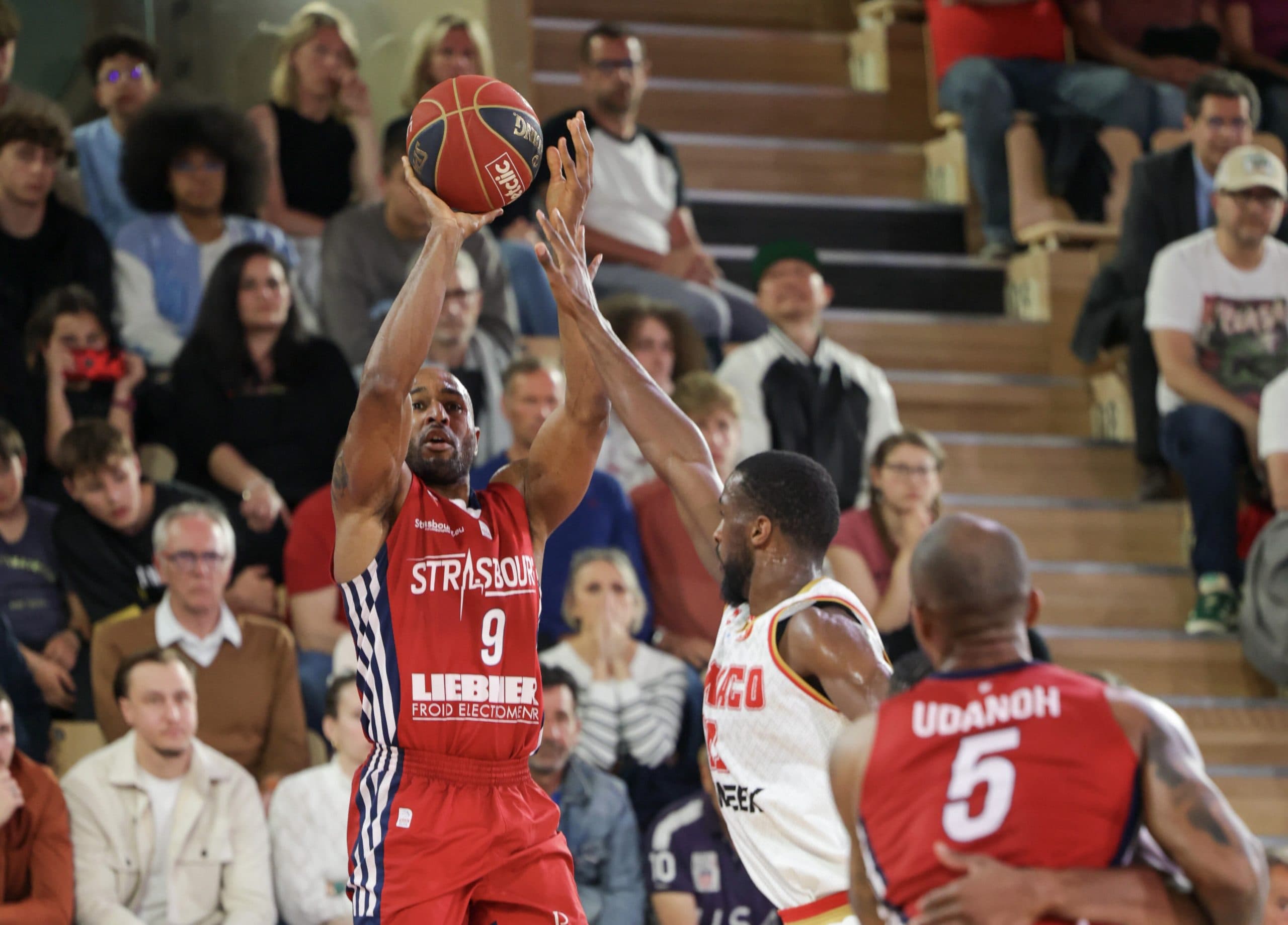Strasbourg surprend Monaco et peut rêver des playoffs