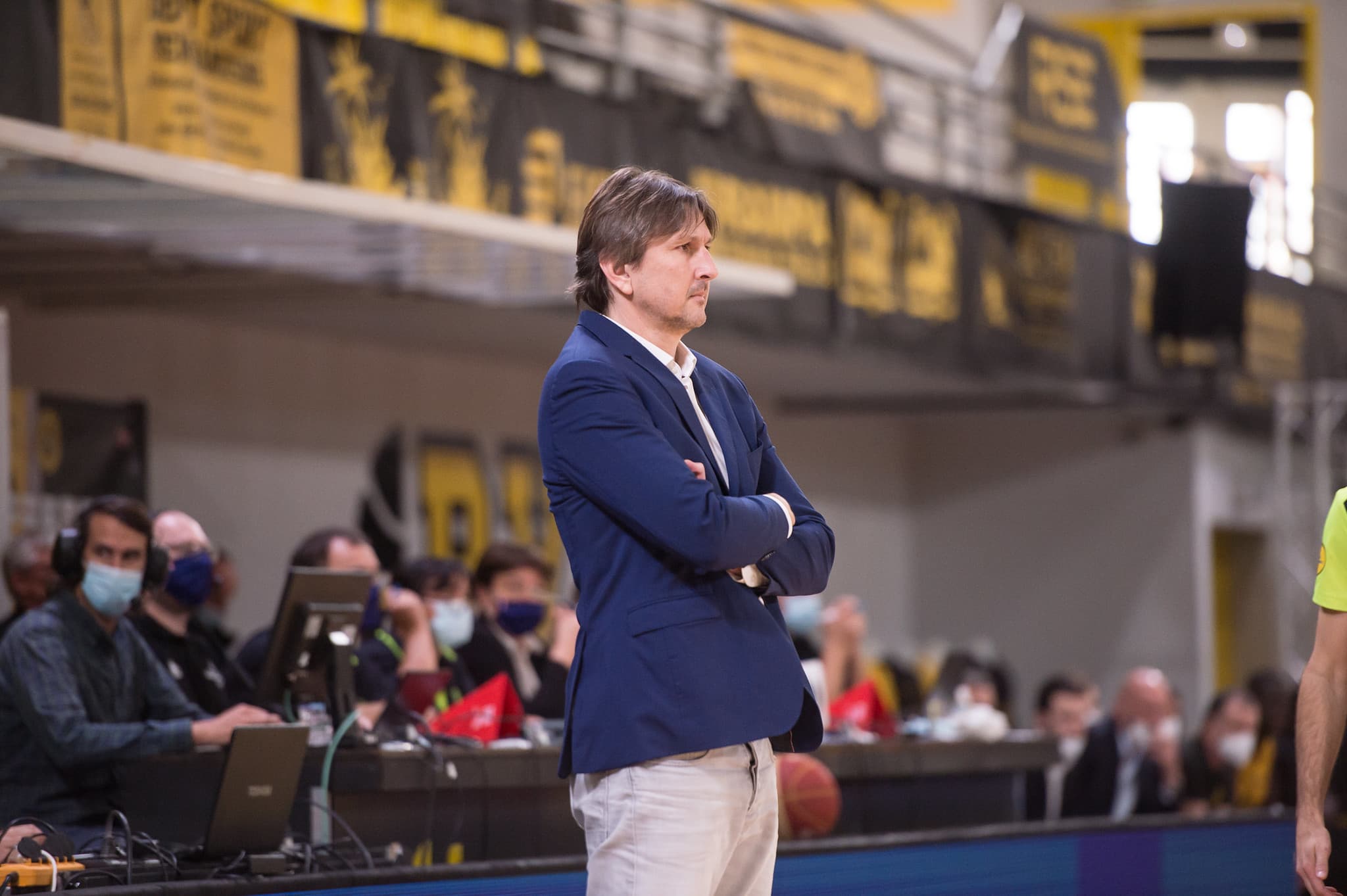 Laurent Foirest nouvel entraîneur des Metropolitans 92… s’il renonce à la Coupe du Monde 2023 ?