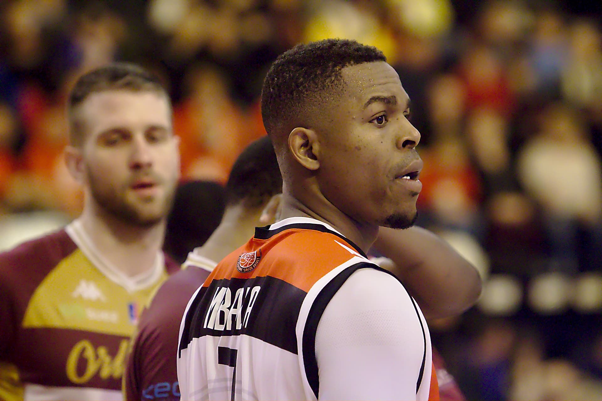 Benoît Mbala vient pallier l’absence de Kevin Samuel au Champagne Basket