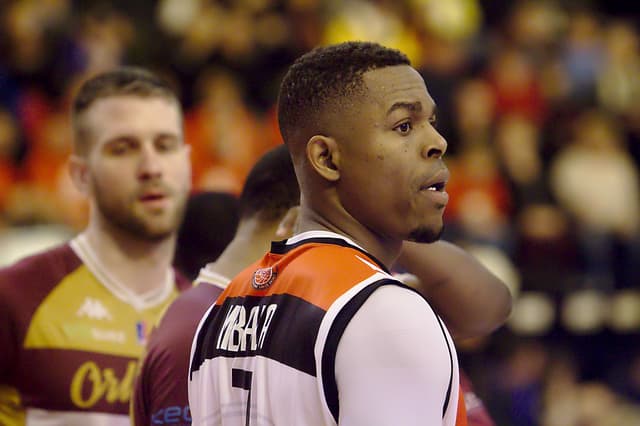 Benoît Mbala vient pallier l’absence de Kevin Samuel au Champagne Basket