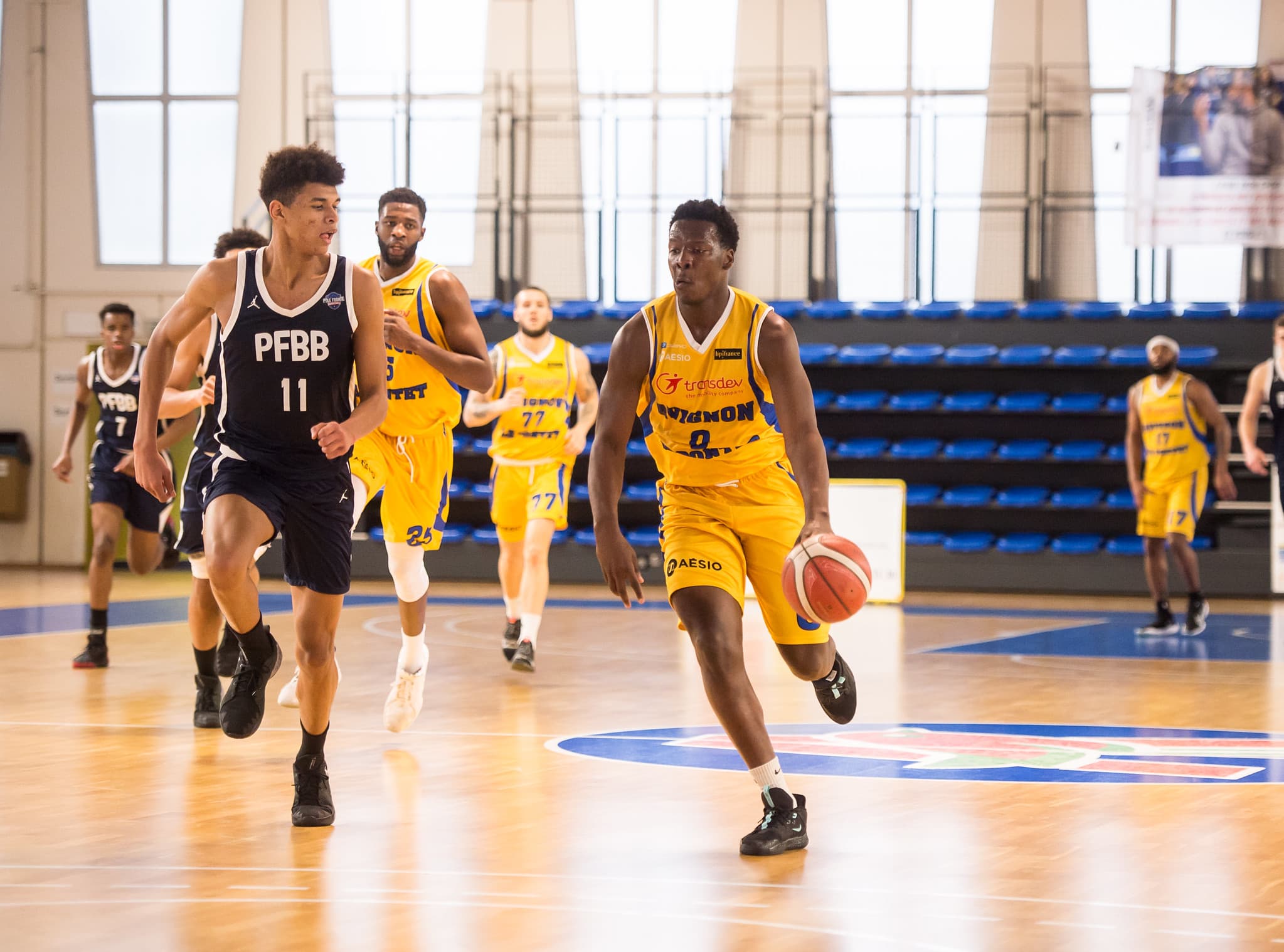 Junior Zero quitte l’Aurore Vitré pour rejoindre le promu Feurs