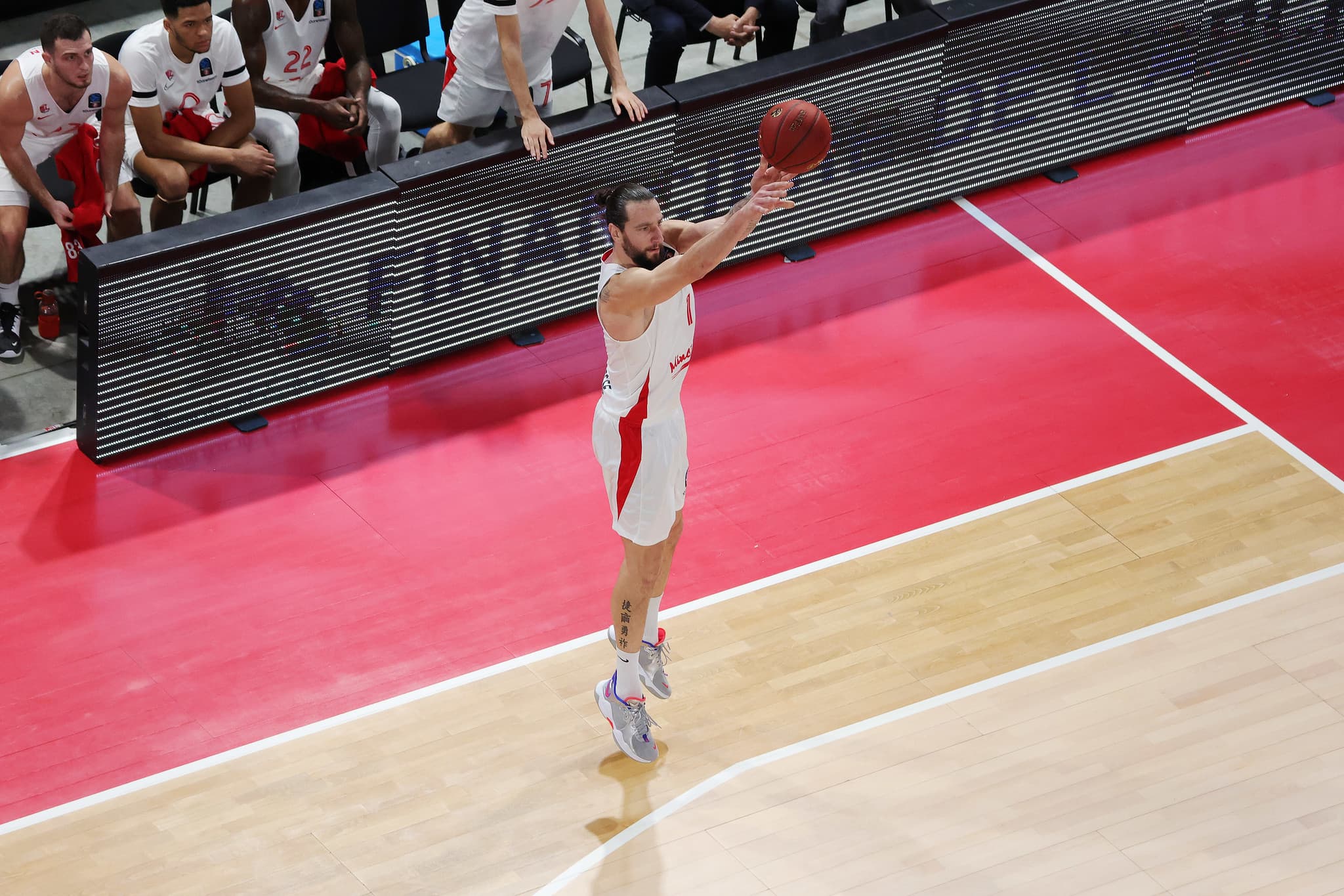 Comment Hervé Dubuisson a contribué à faire de Maxime Courby le meilleur shooteur à trois points de l’histoire de l’EuroCup