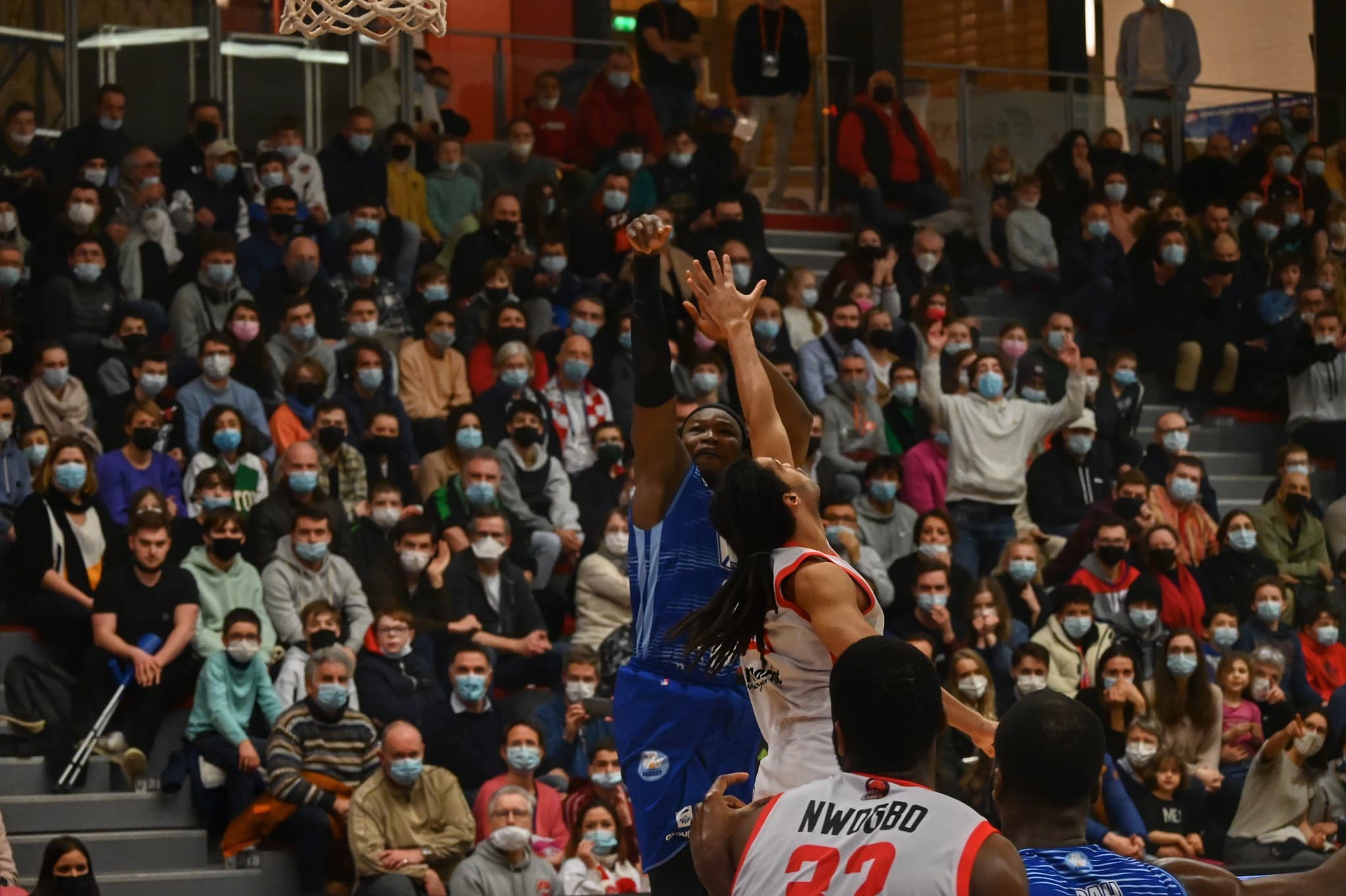 Jimmy Djimrabaye donne un coup de main à Boulazac