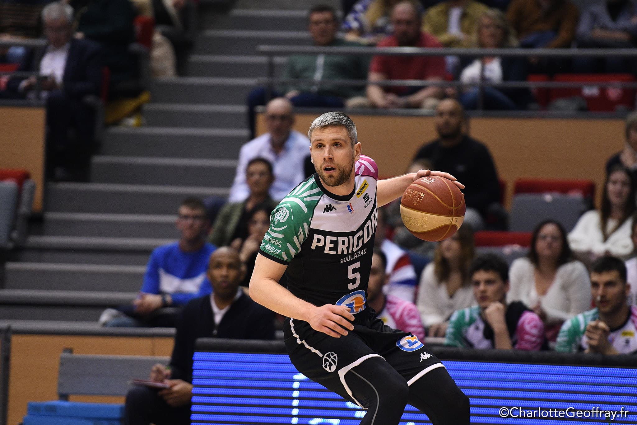 Quentin Serron (ex-Boulazac) retourne en Belgique